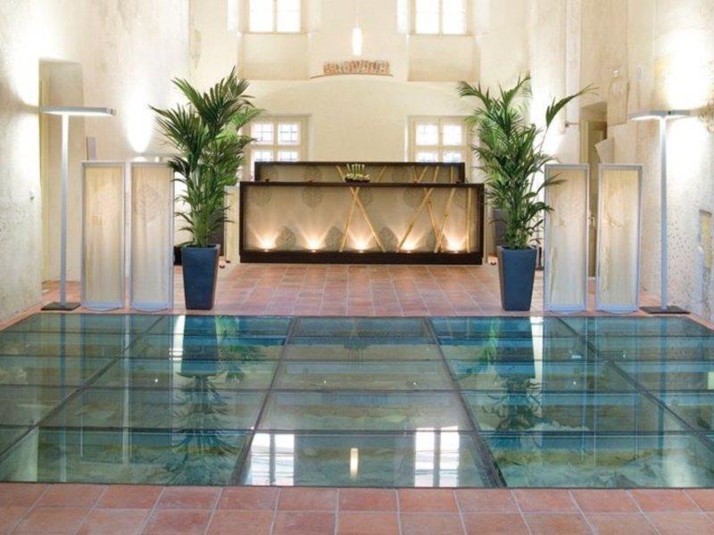 Mandarin Oriental, Prague